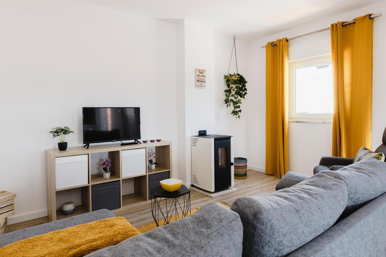 Santa Helena Apartments ปอมบาล ภายนอก รูปภาพ