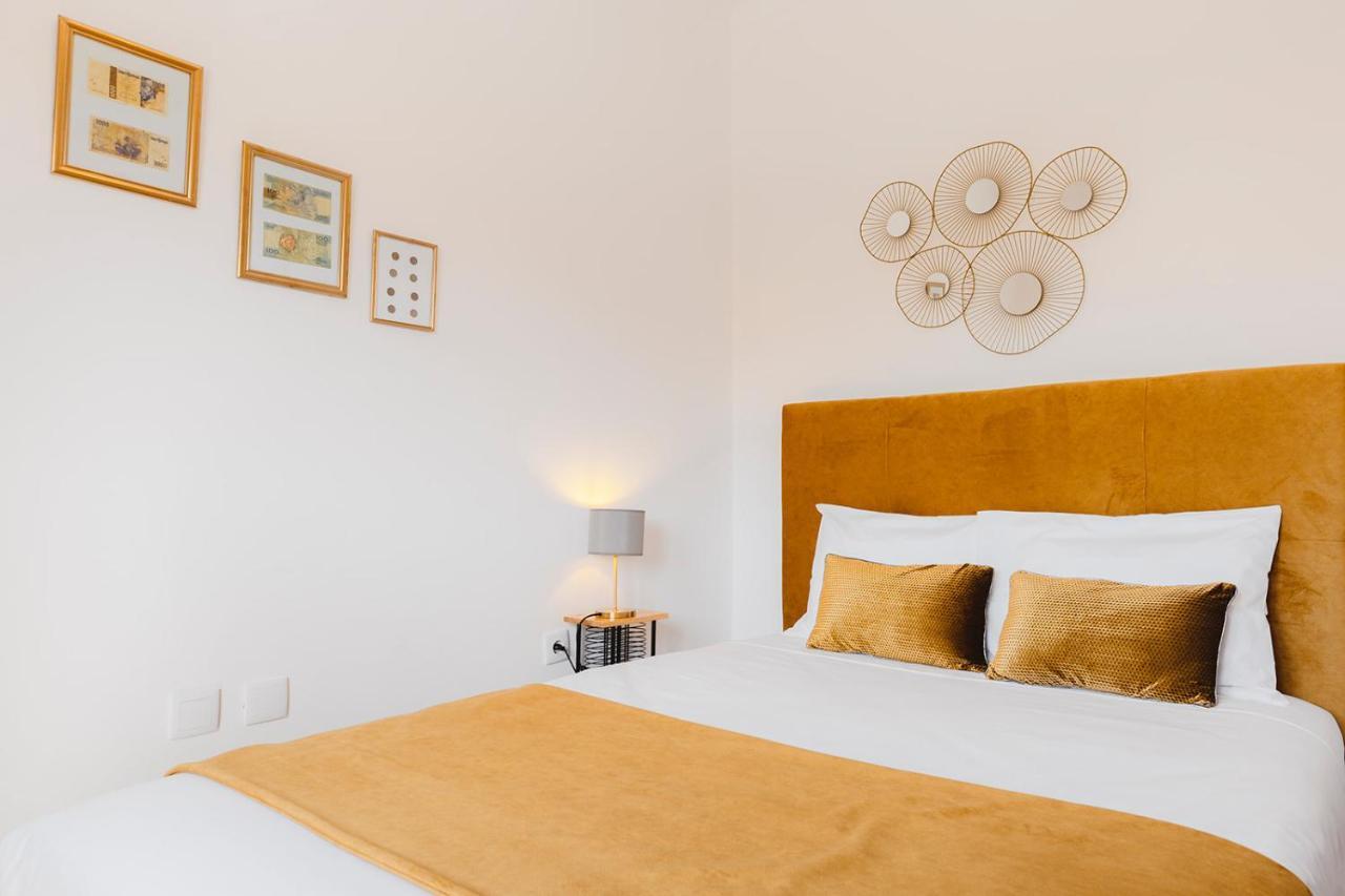 Santa Helena Apartments ปอมบาล ภายนอก รูปภาพ