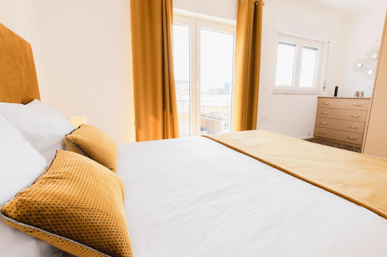Santa Helena Apartments ปอมบาล ภายนอก รูปภาพ