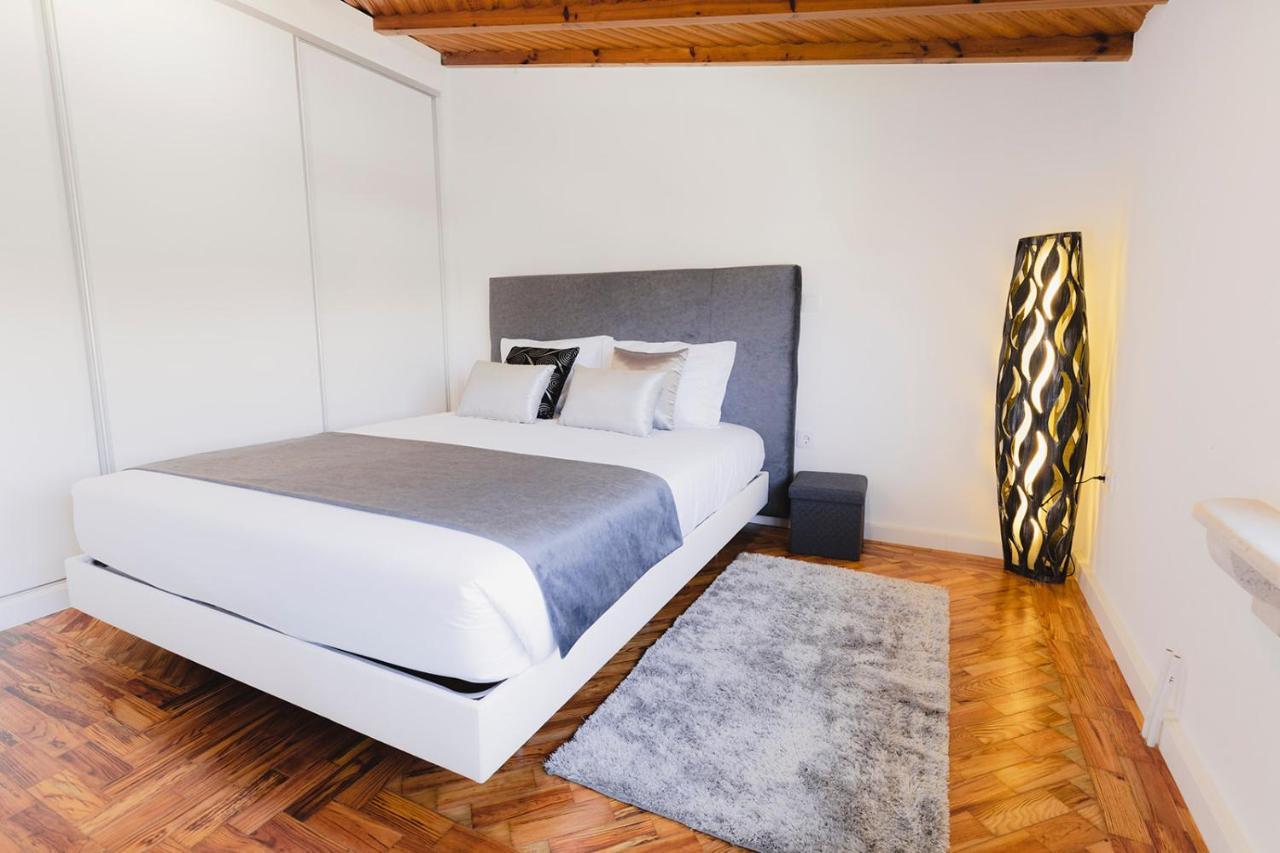 Santa Helena Apartments ปอมบาล ภายนอก รูปภาพ